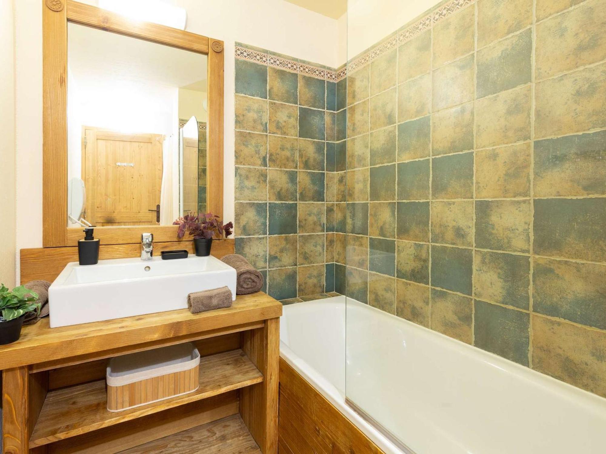 Appartement De 70 M² Au Centre-Ville Avec Piscine, Hammam, Sauna Et Balcon Bien Expose - Fr-1-296-392 Saint-Lary-Soulan Buitenkant foto