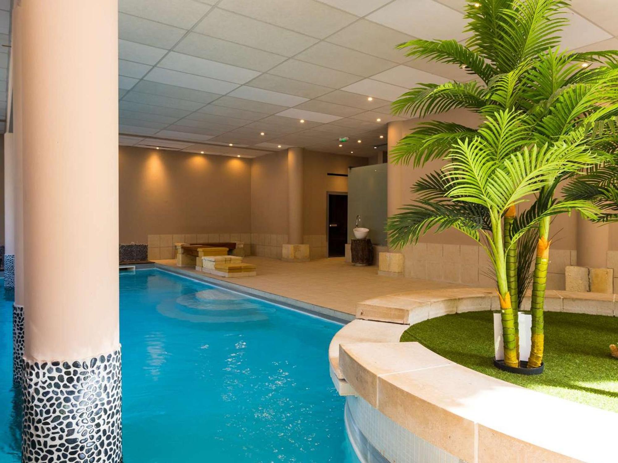 Appartement De 70 M² Au Centre-Ville Avec Piscine, Hammam, Sauna Et Balcon Bien Expose - Fr-1-296-392 Saint-Lary-Soulan Buitenkant foto